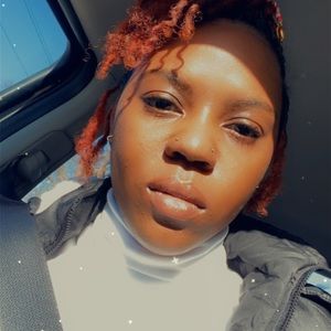 Meet your Posher, Jacqueline